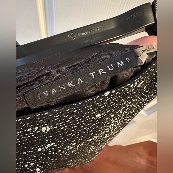 Gorgeous Ivanka Trump skirt size 8 - Picture 5 of 6